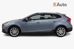 Sininen Volvo V40 Cross Country 2018 kuva 6.