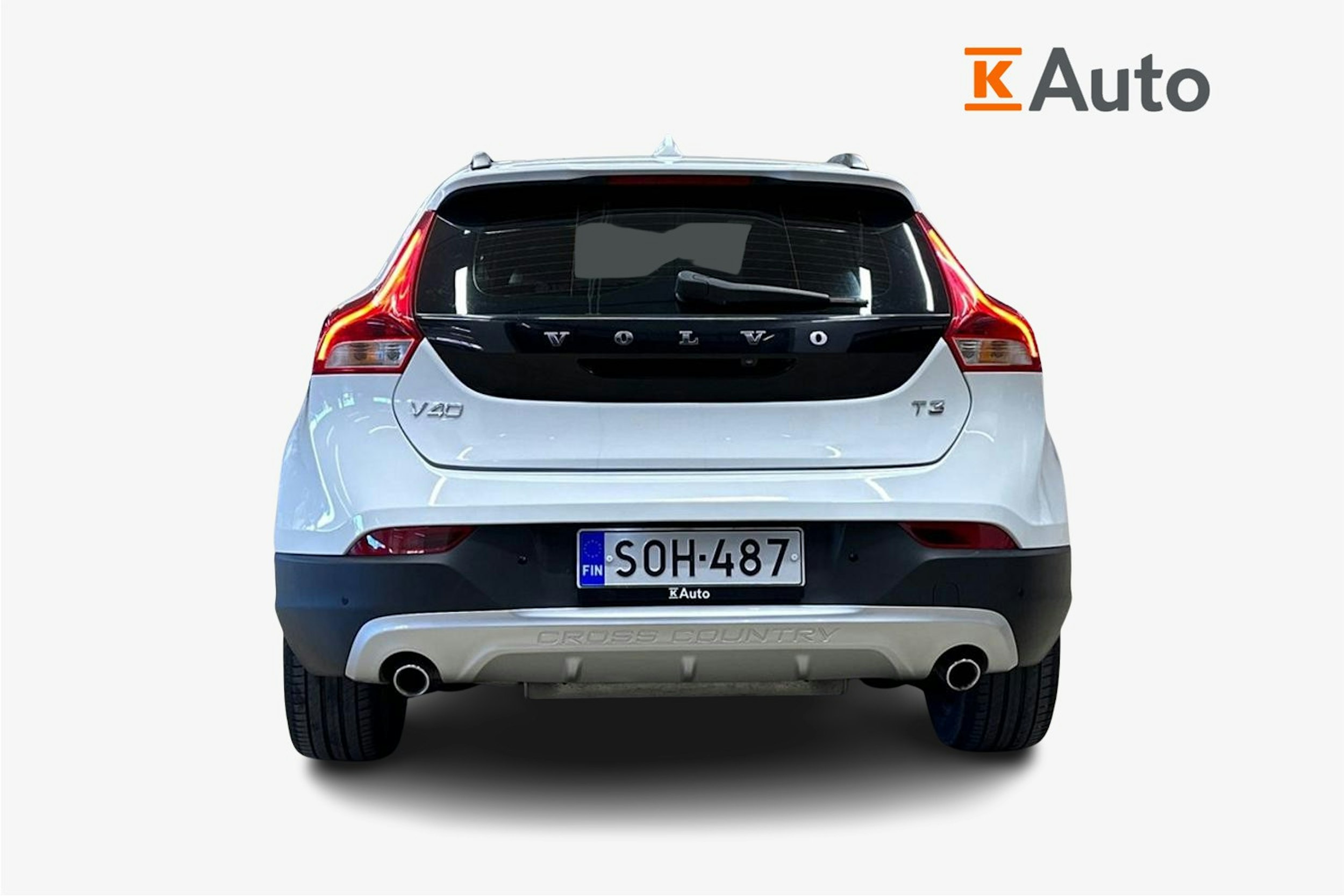valkoinen Volvo V40 Cross Country 2018 kuva 3.