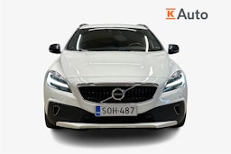valkoinen Volvo V40 Cross Country 2018 kuva 5.