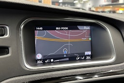 valkoinen Volvo V40 Cross Country 2018 kuva 19.