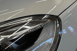 valkoinen Volvo V40 Cross Country 2018 kuva 31.