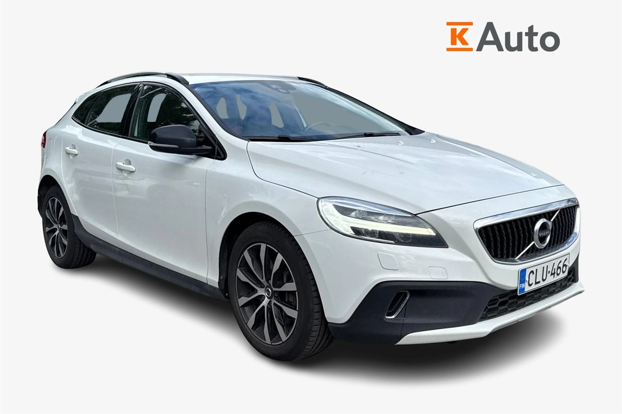 valkoinen Volvo V40 Cross Country 2019 kuva 1.