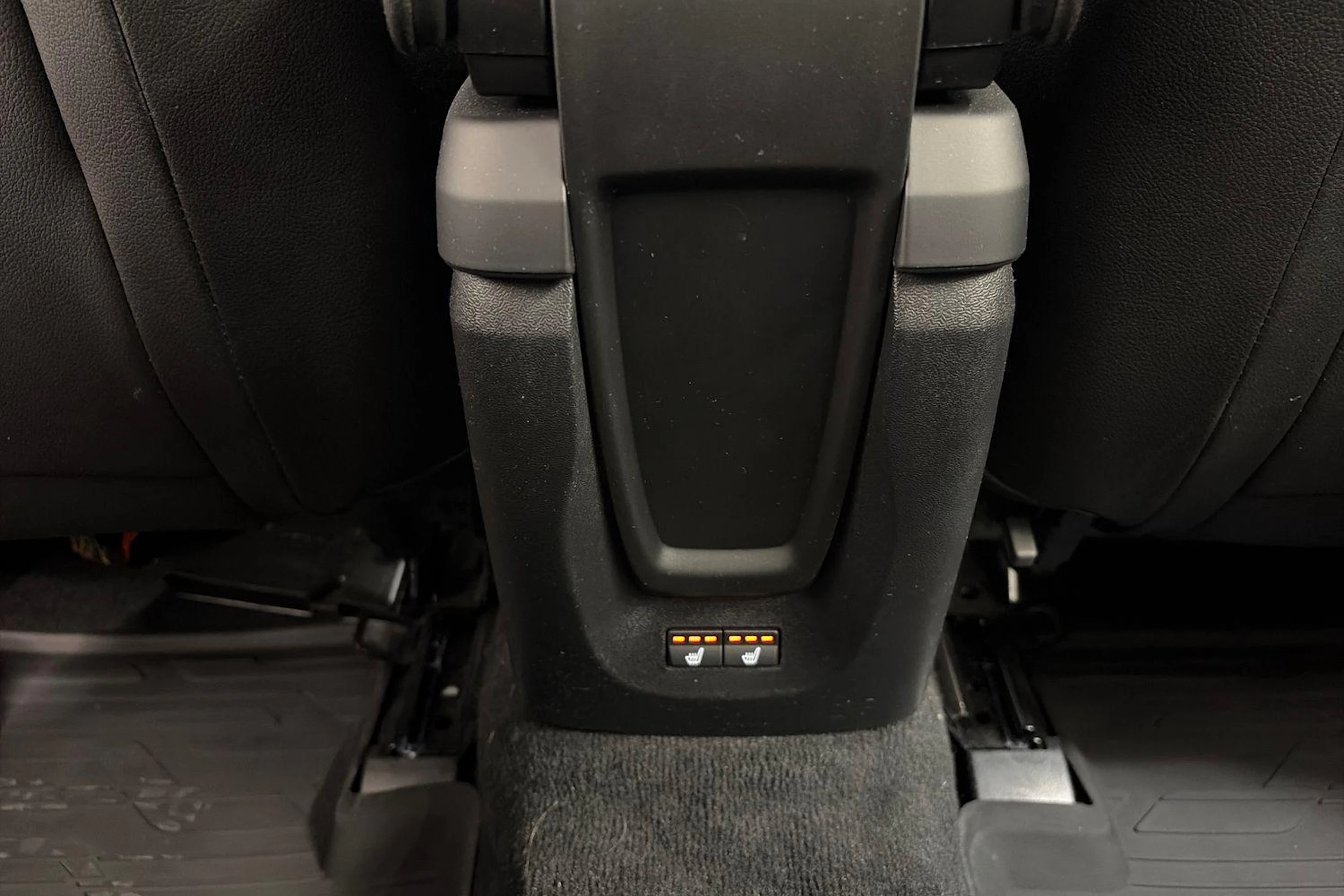 valkoinen Volvo V40 Cross Country 2019 kuva 9.