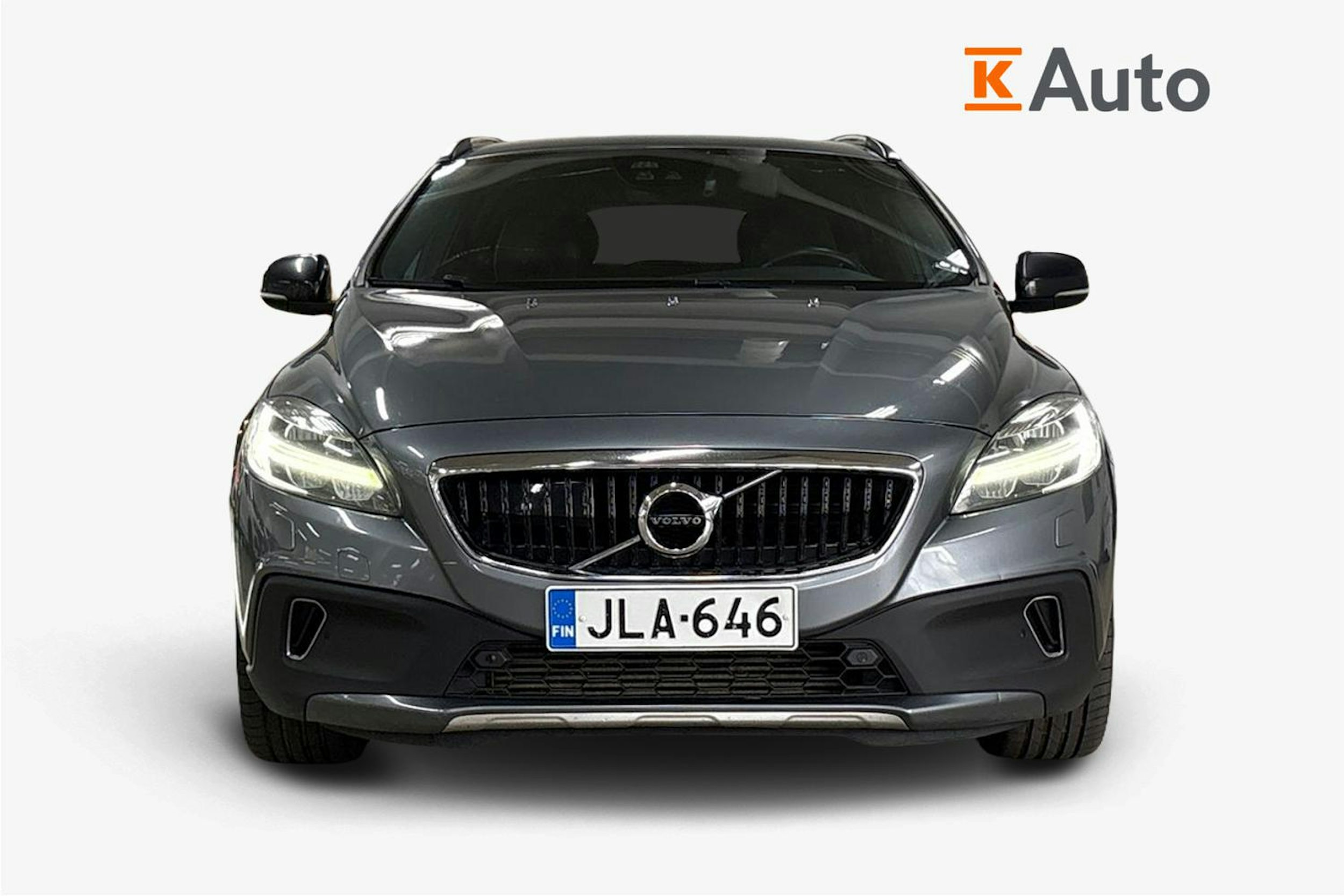 Harmaa Volvo V40 Cross Country 2019 kuva 5.