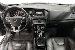 Harmaa Volvo V40 Cross Country 2019 kuva 9.