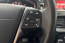 Harmaa Volvo V40 Cross Country 2019 kuva 17.