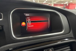 Harmaa Volvo V40 Cross Country 2019 kuva 19.
