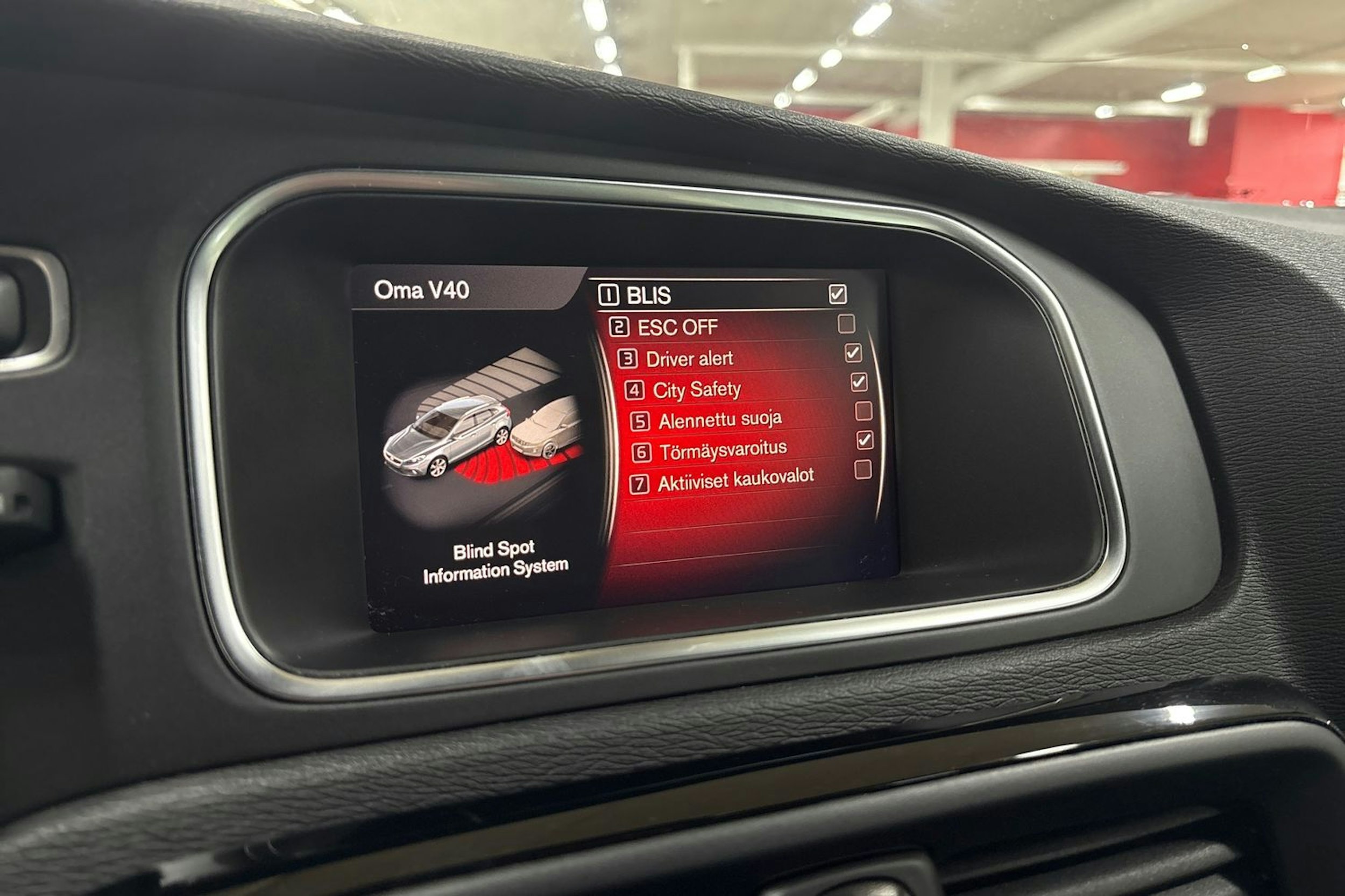 Harmaa Volvo V40 Cross Country 2019 kuva 20.