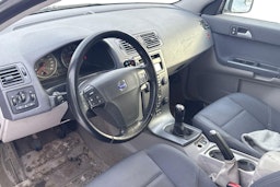 Harmaa Volvo V50 2005 kuva 6.