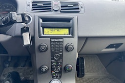 Harmaa Volvo V50 2005 kuva 21.