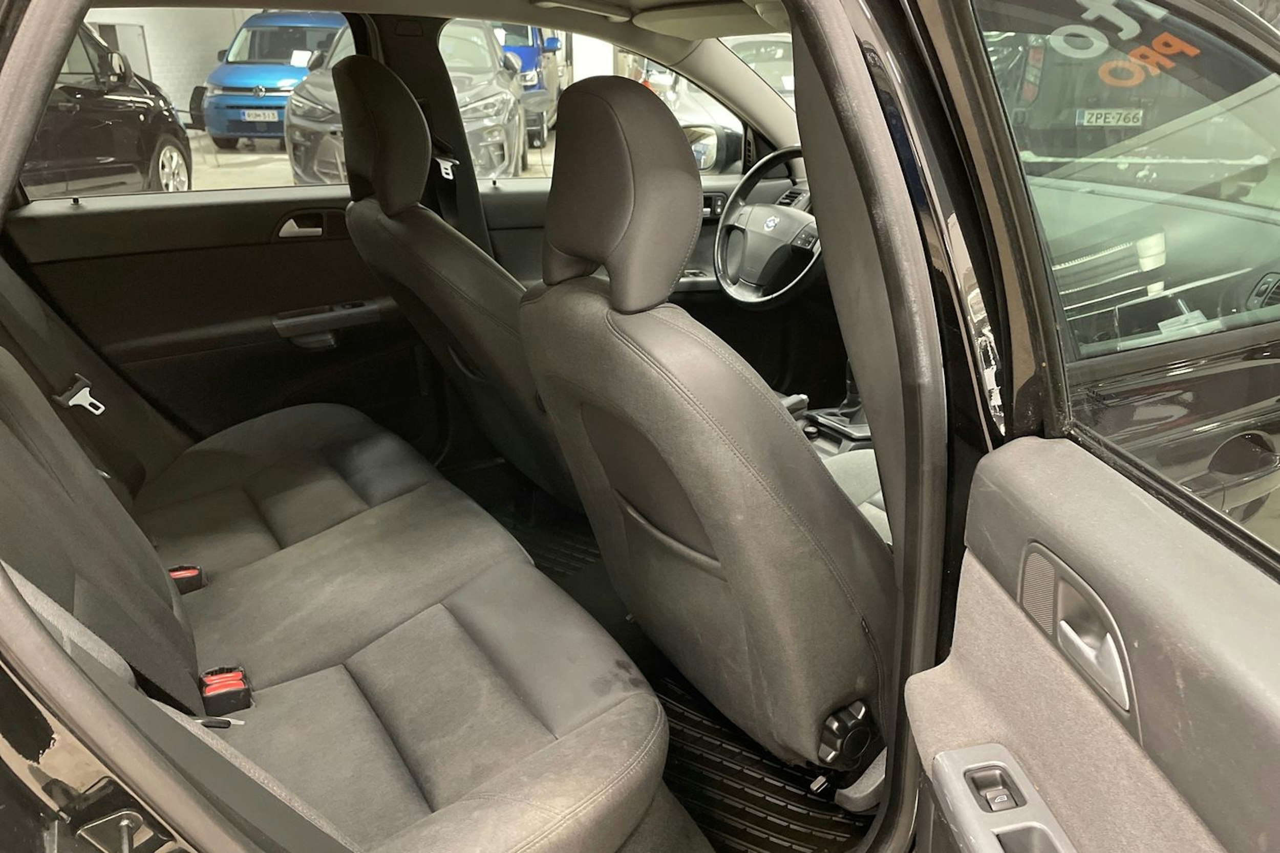 musta Volvo V50 2006 kuva 17.