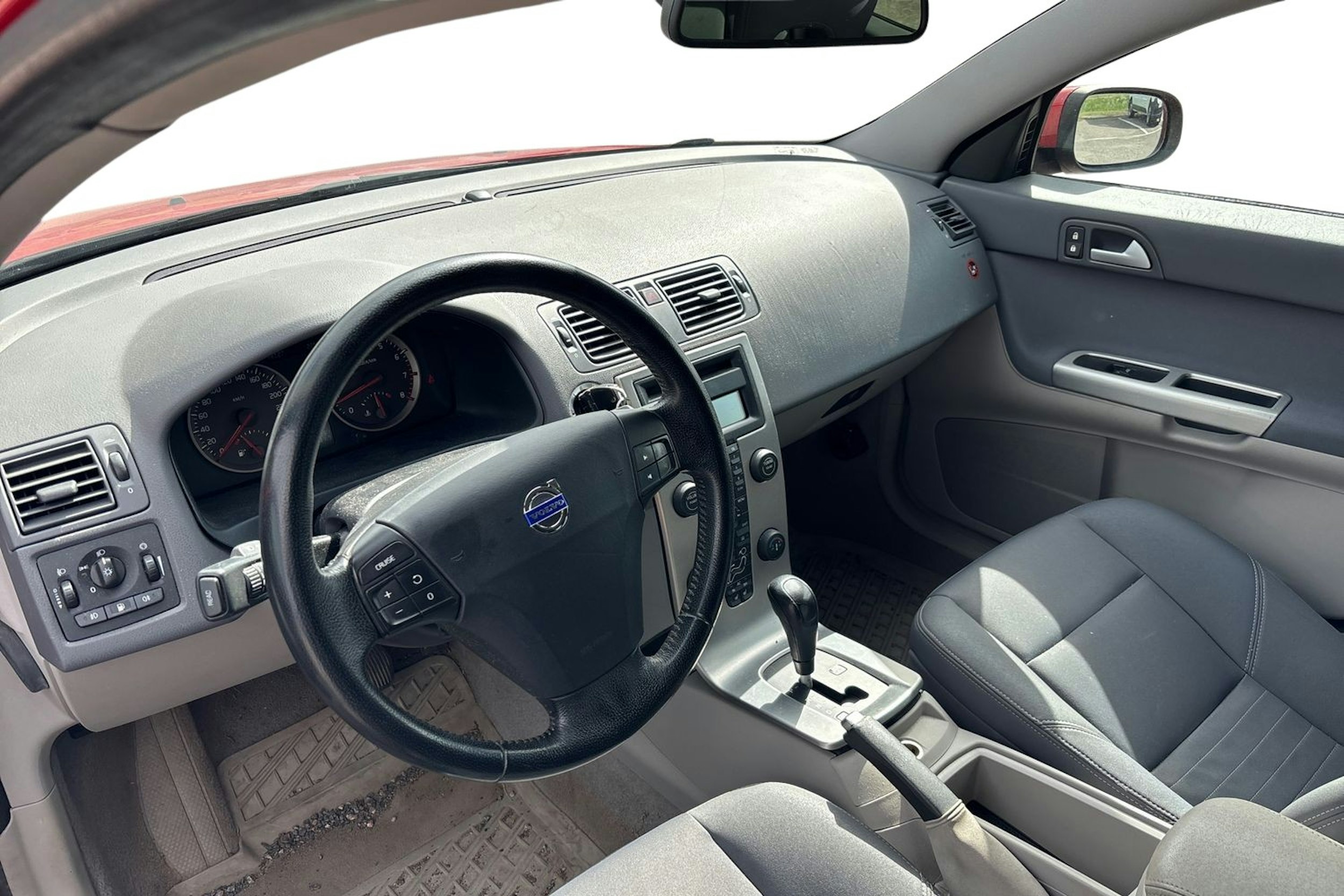 Punainen Volvo V50 2006 kuva 3.