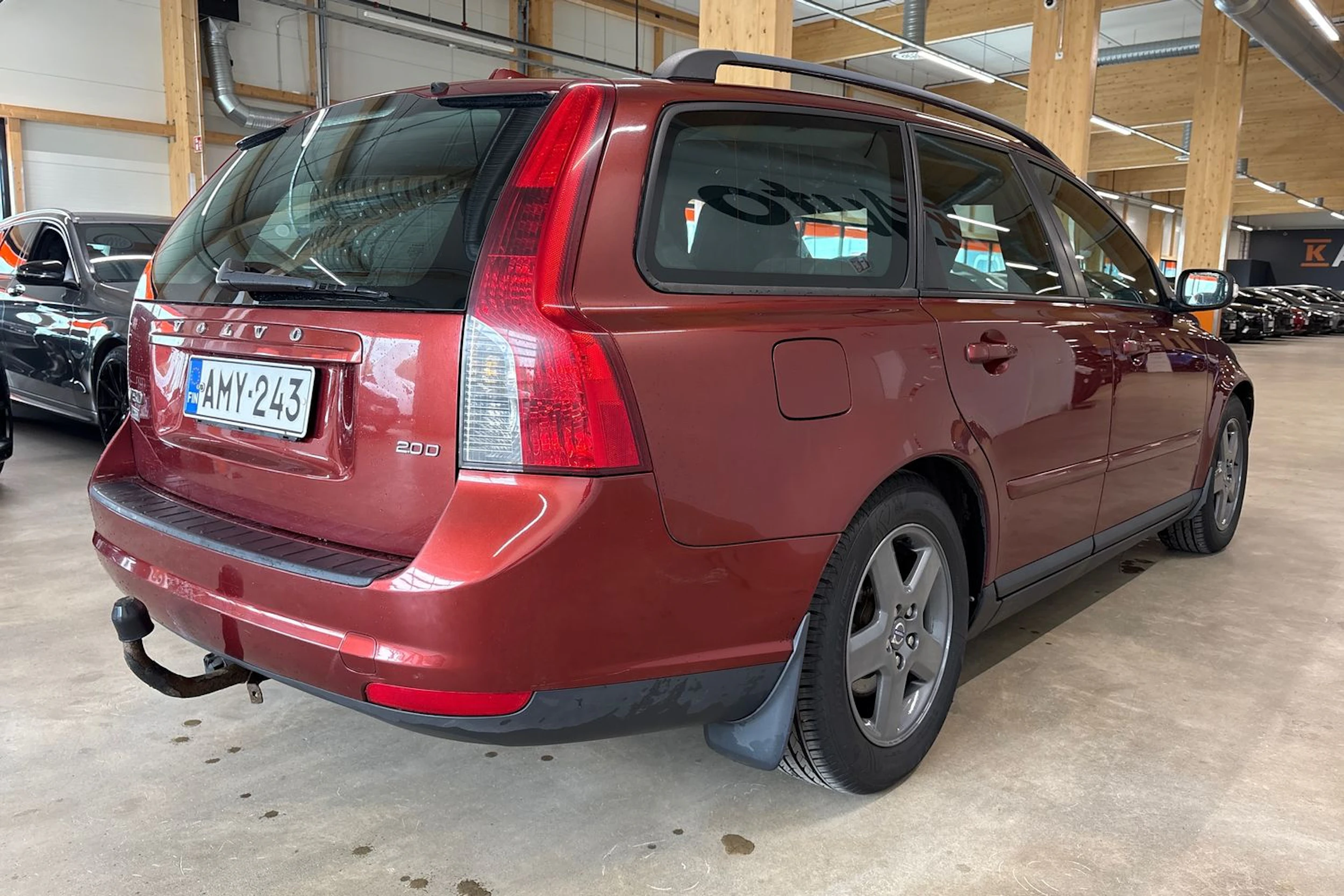 Punainen Volvo V50 2008 kuva 13.