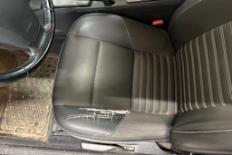 Punainen Volvo V50 2008 kuva 18.