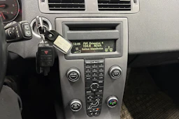 Punainen Volvo V50 2008 kuva 20.