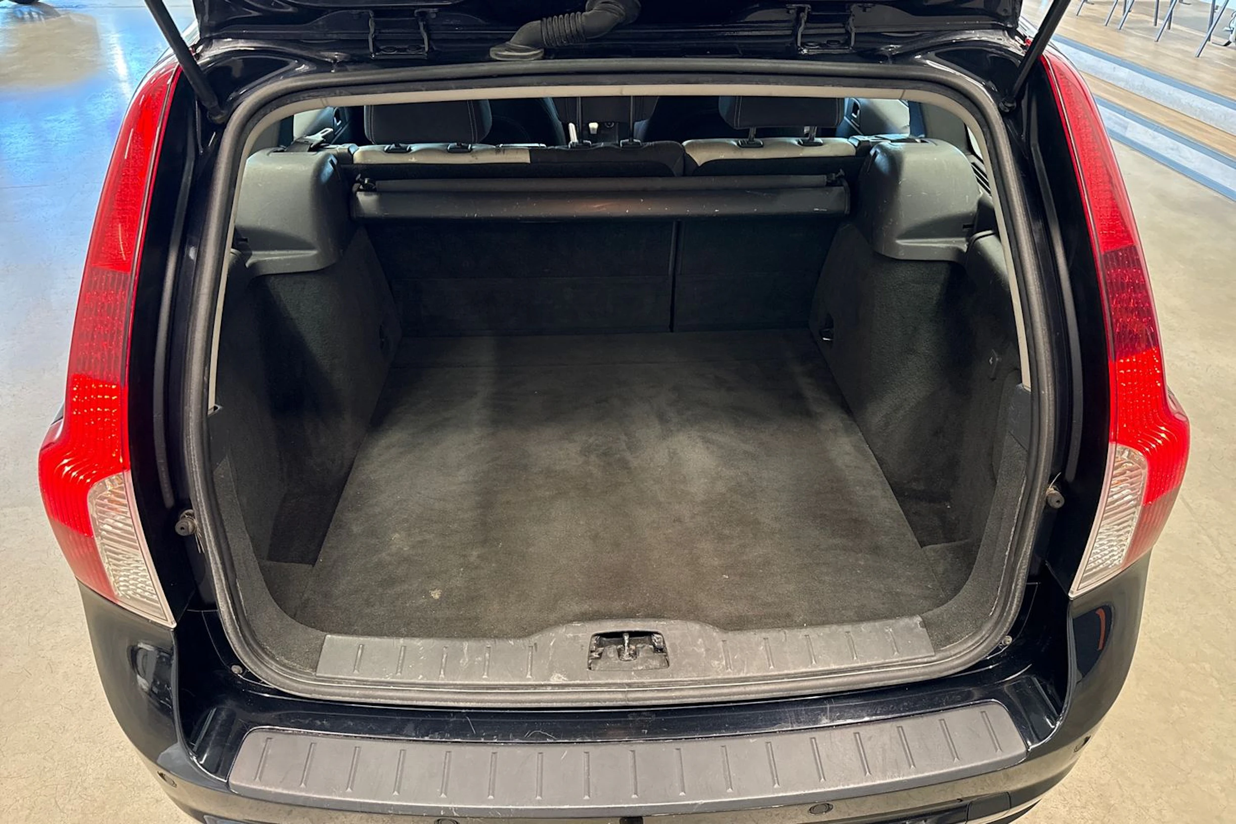 musta Volvo V50 2008 kuva 24.