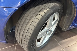sininen Volvo V50 2008 kuva 10.
