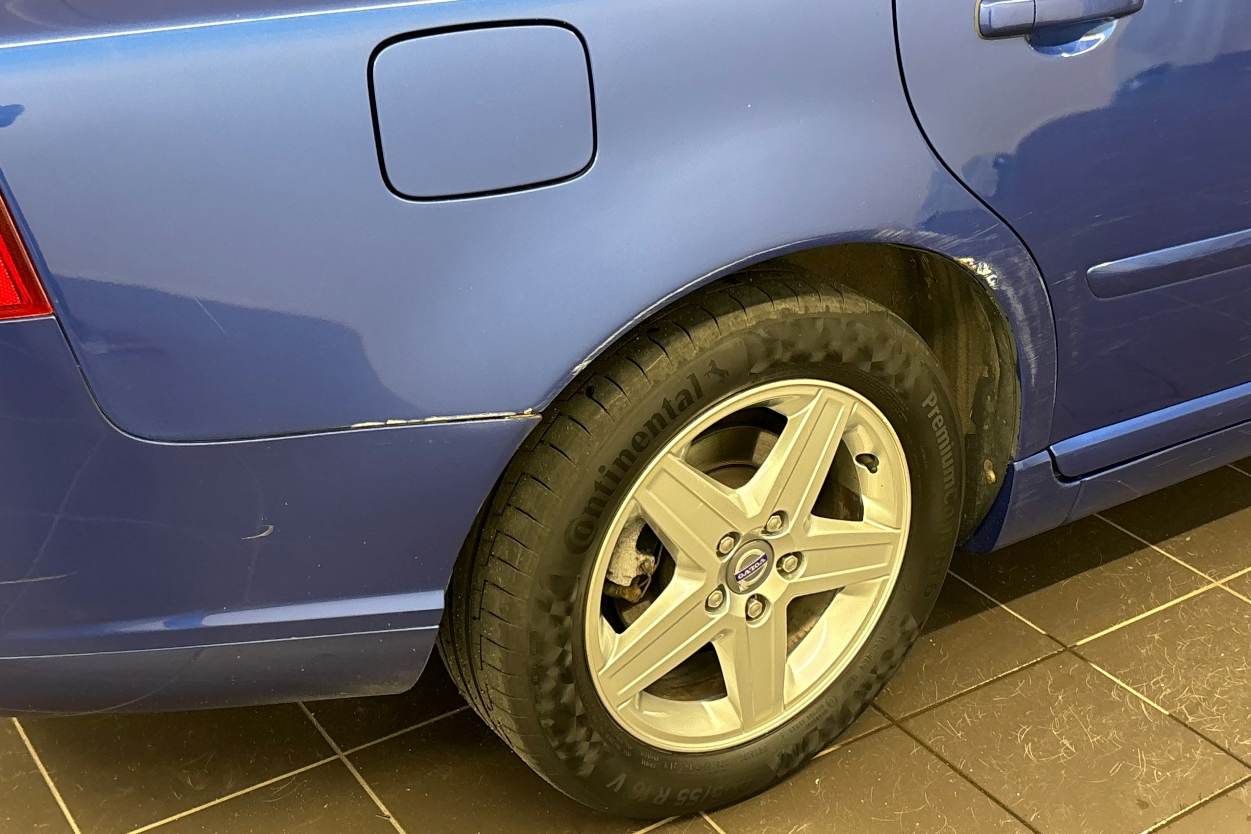 sininen Volvo V50 2008 kuva 35.