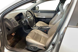 harmaa Volvo V50 2010 kuva 7.