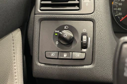 harmaa Volvo V50 2010 kuva 17.