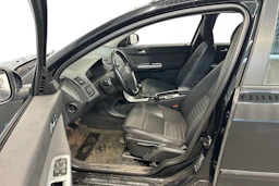 musta Volvo V50 2010 kuva 9.