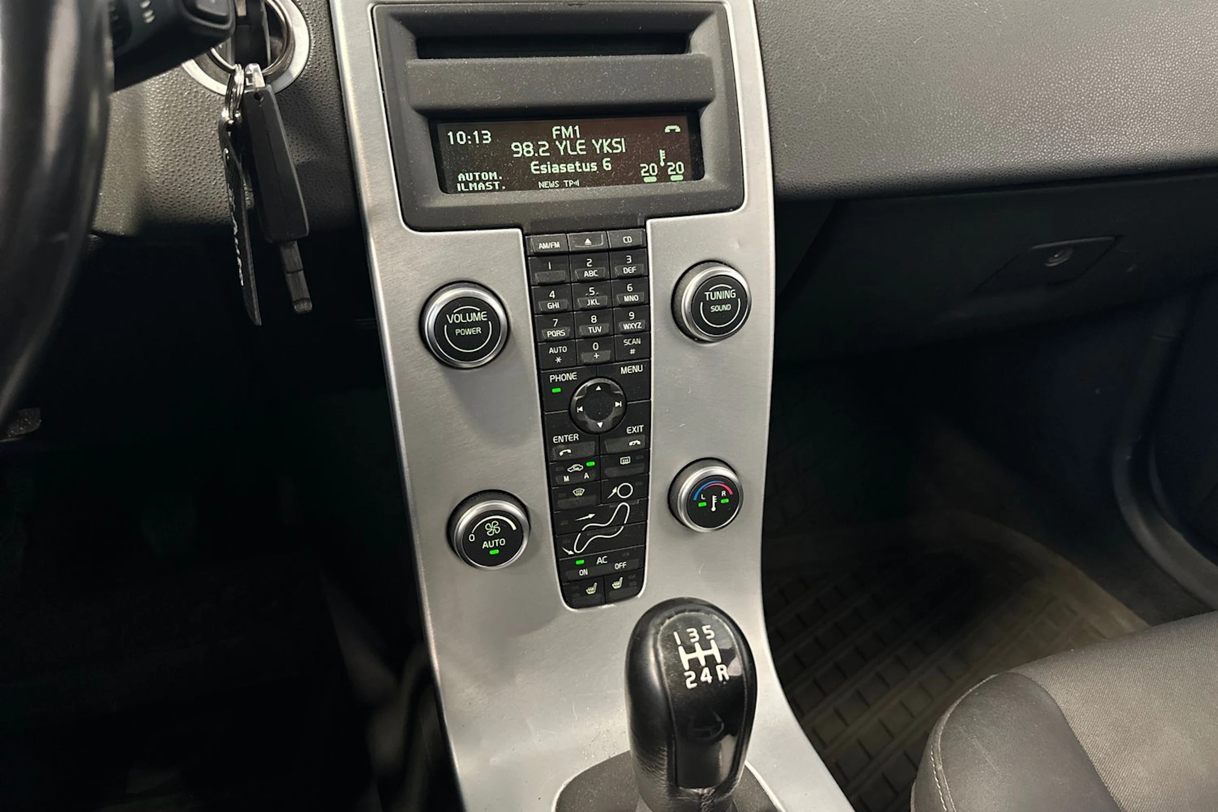 musta Volvo V50 2010 kuva 19.