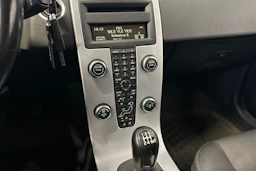 musta Volvo V50 2010 kuva 19.