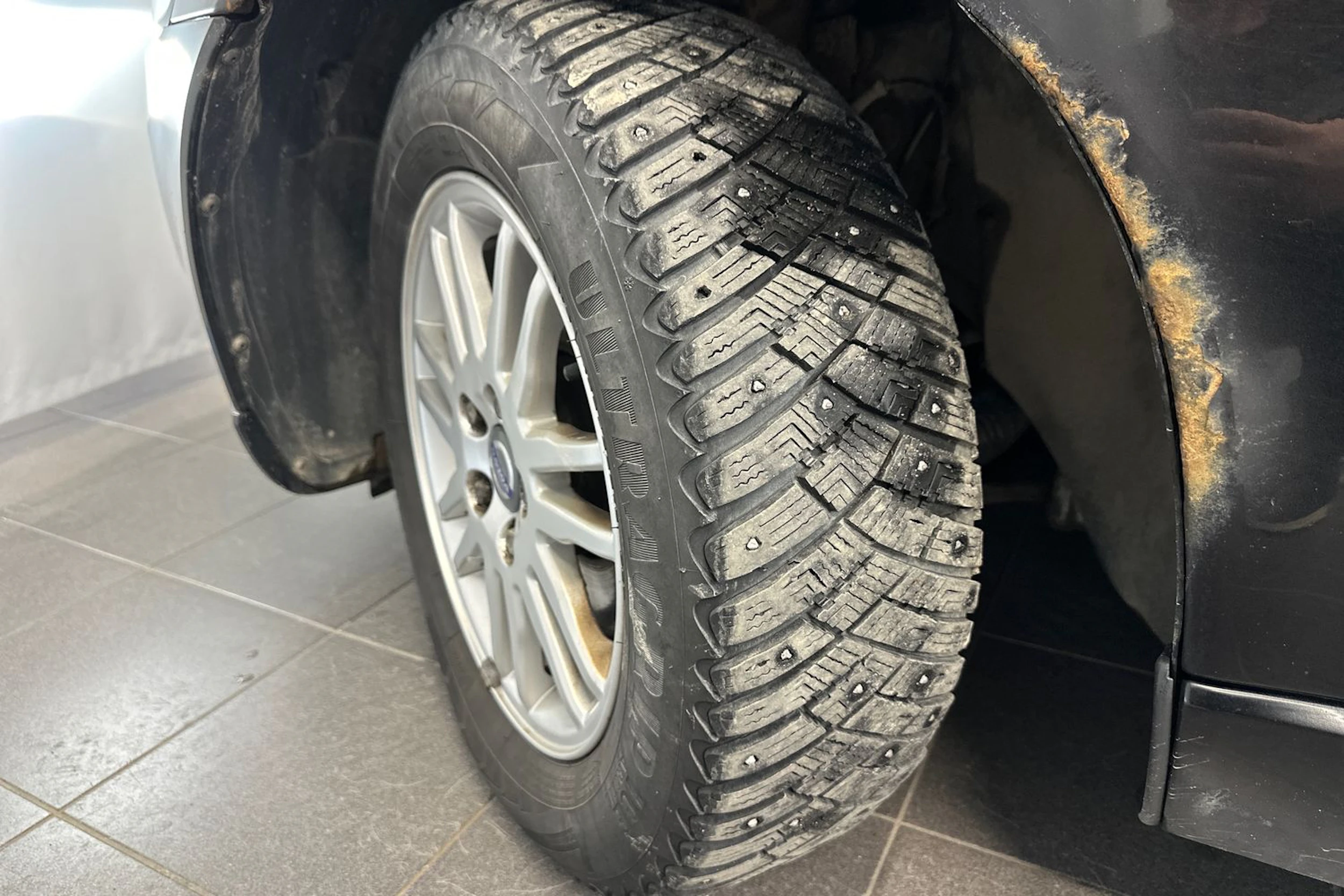 musta Volvo V50 2010 kuva 30.