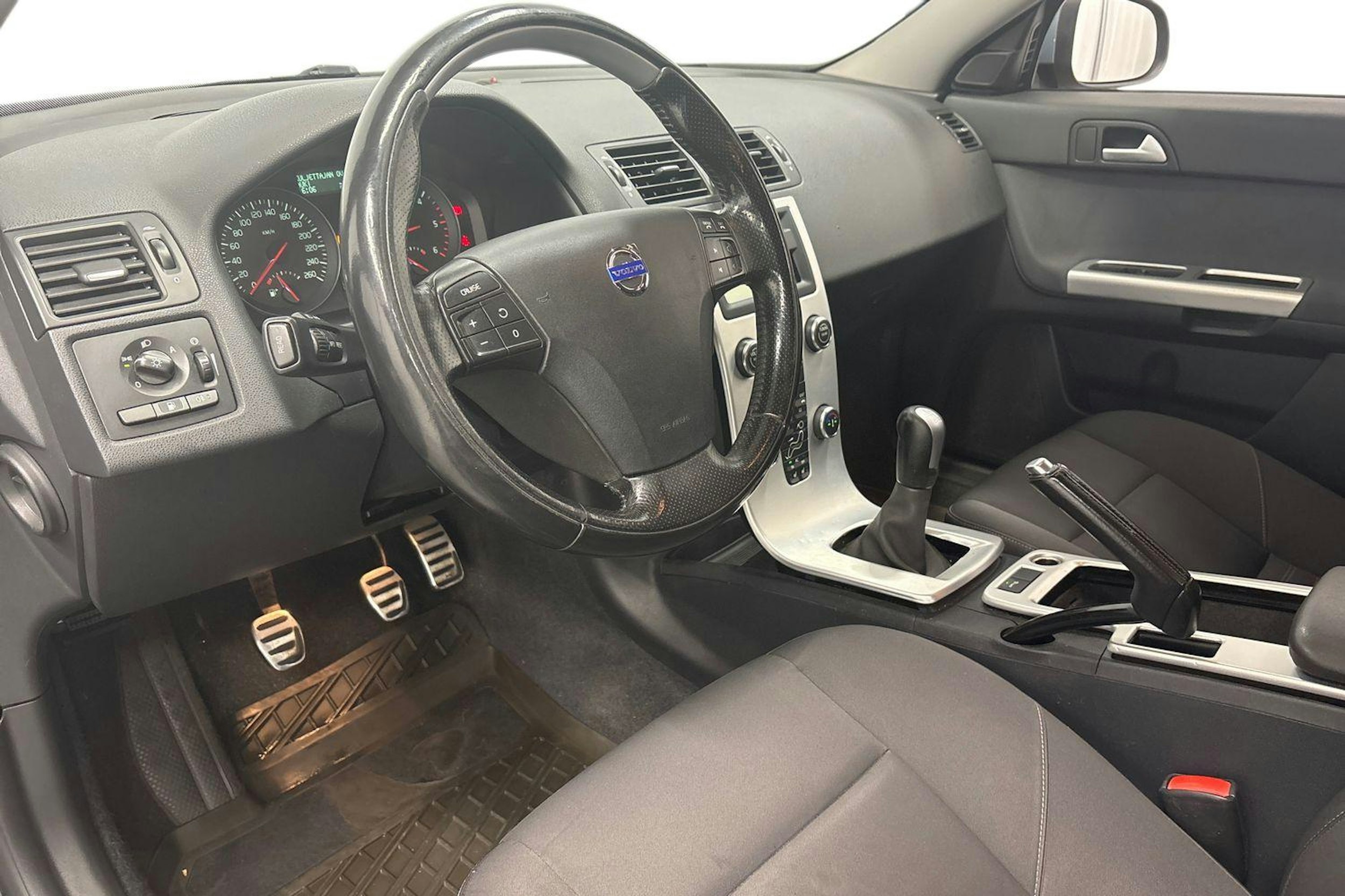 sininen Volvo V50 2011 kuva 6.
