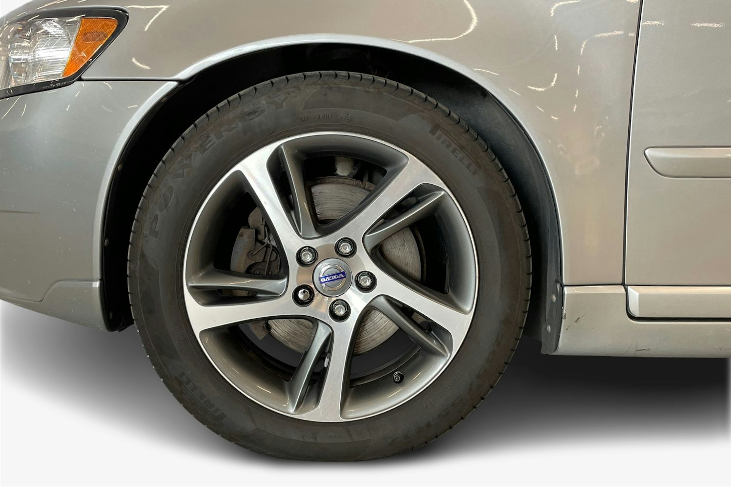 harmaa Volvo V50 2011 kuva 11.