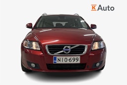 punainen Volvo V50 2012 kuva 5.