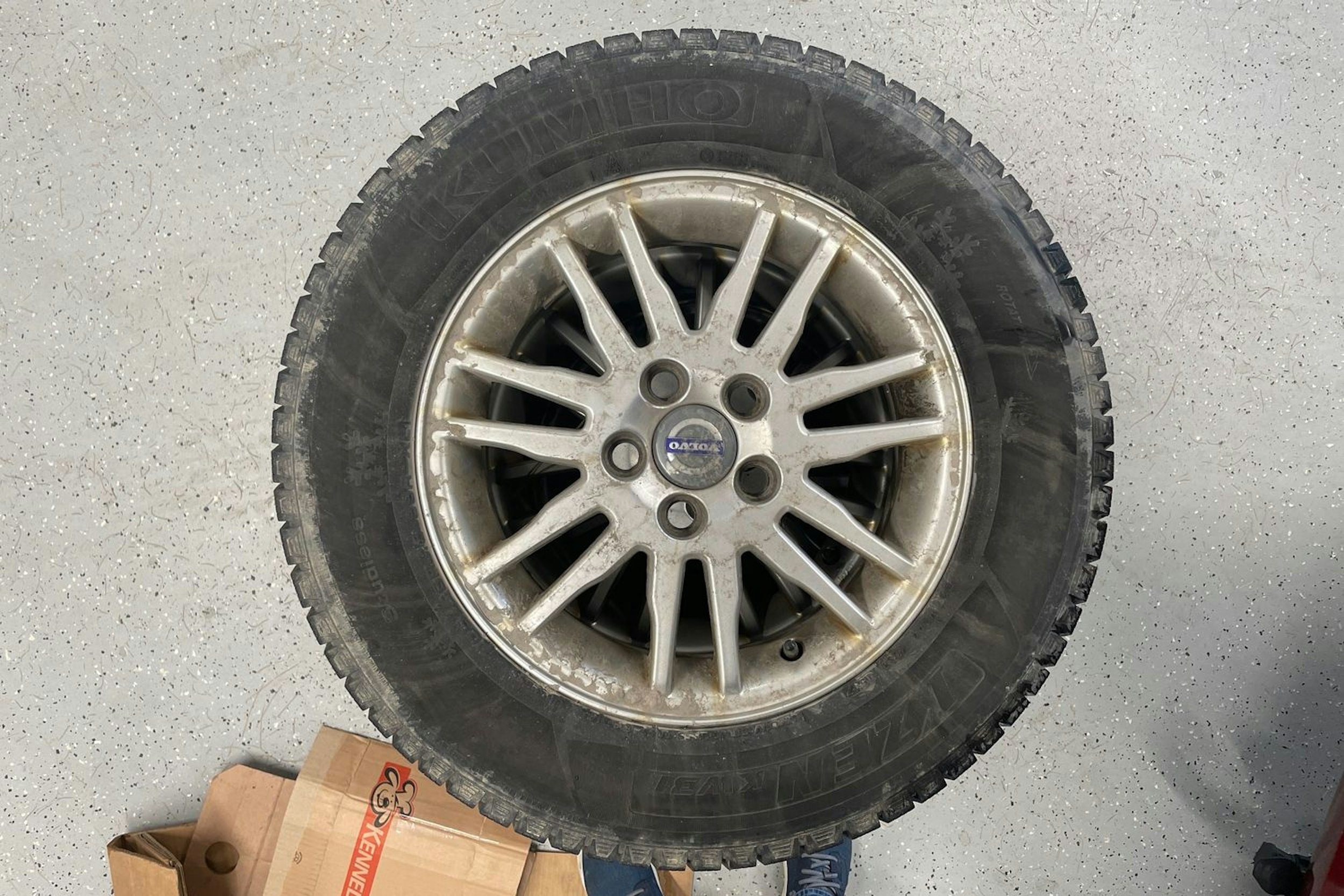 punainen Volvo V50 2012 kuva 13.