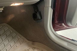 punainen Volvo V50 2012 kuva 16.