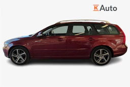 punainen Volvo V50 2012 kuva 5.