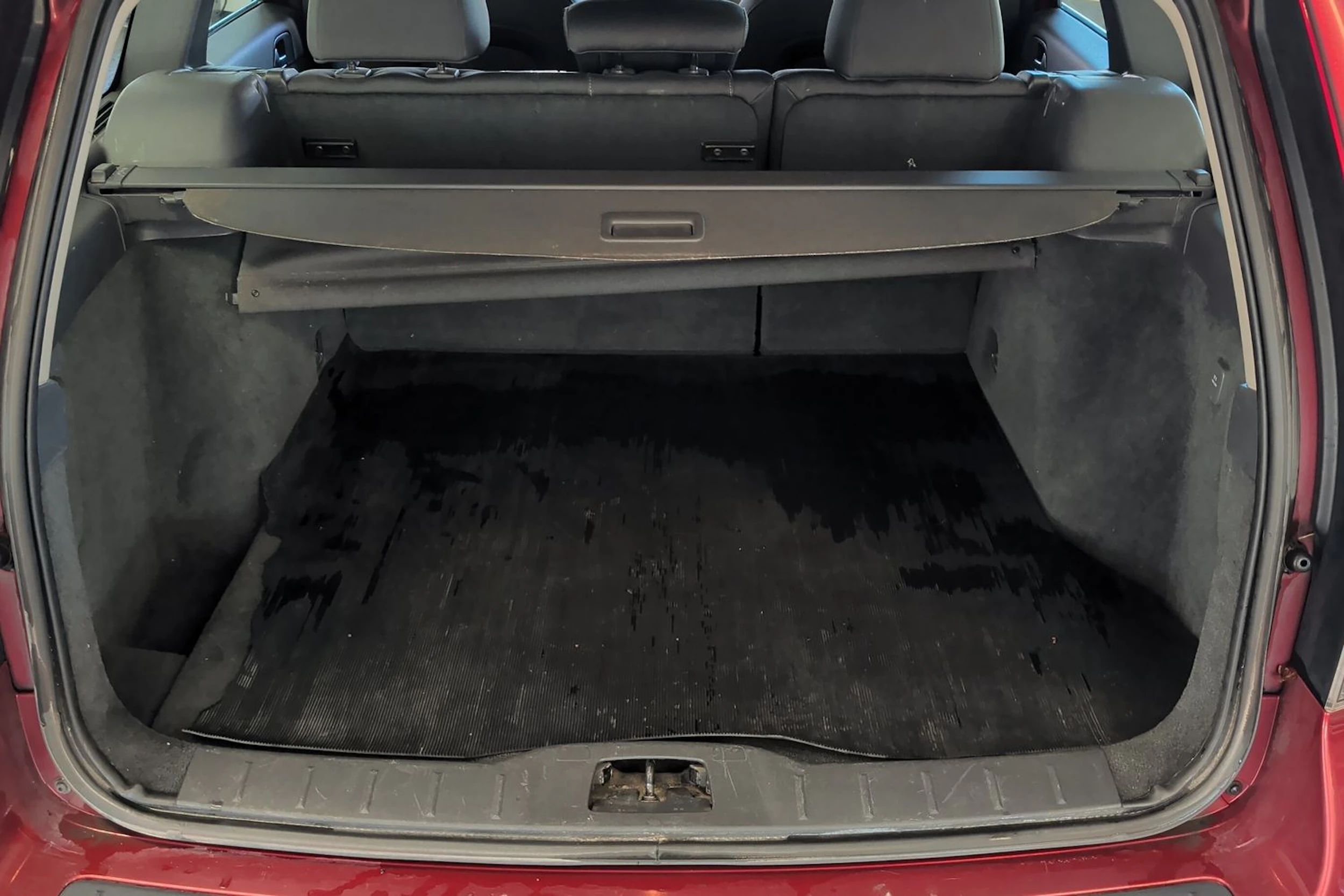 punainen Volvo V50 2012 kuva 10.