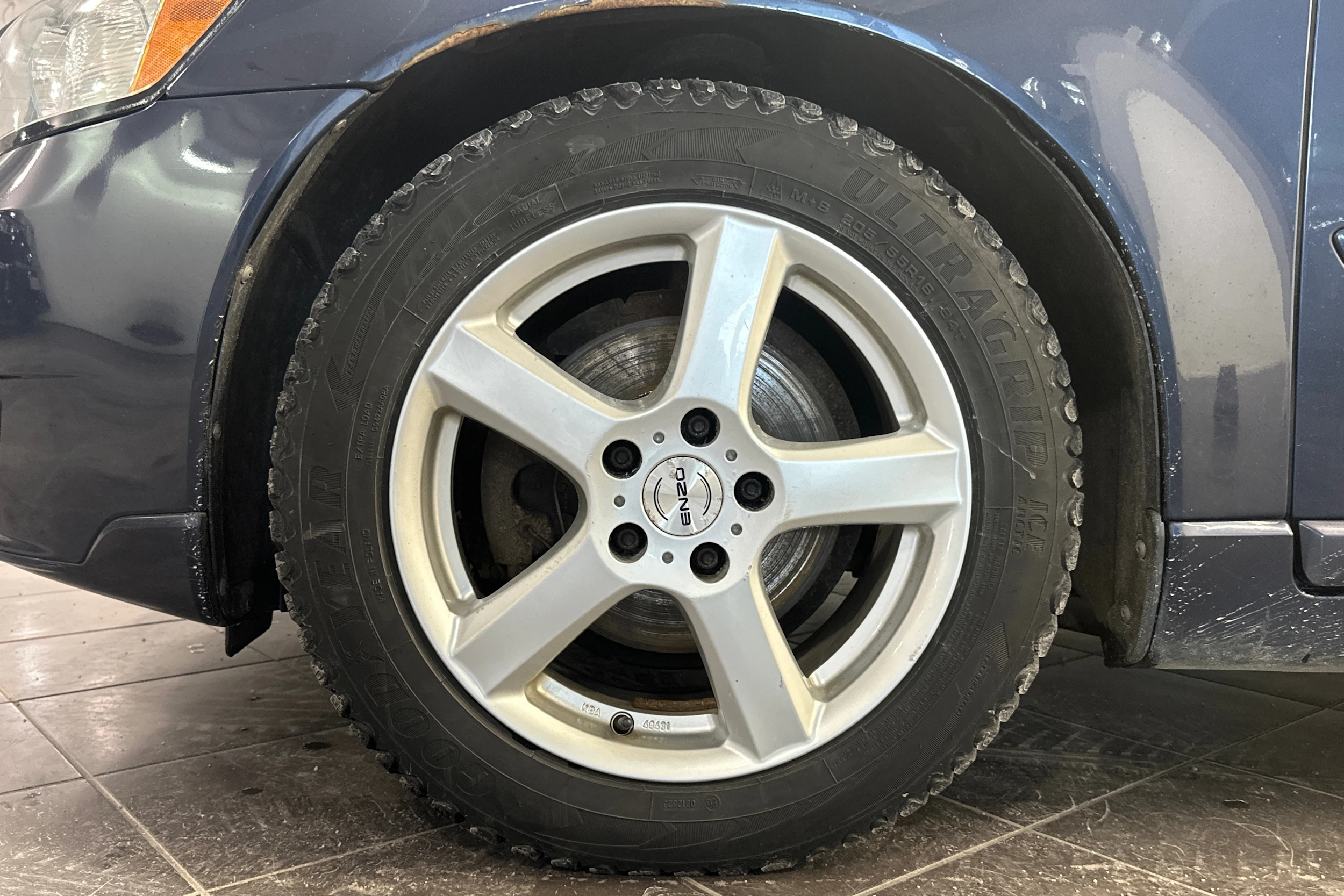 Sininen Volvo V50 2012 kuva 10.