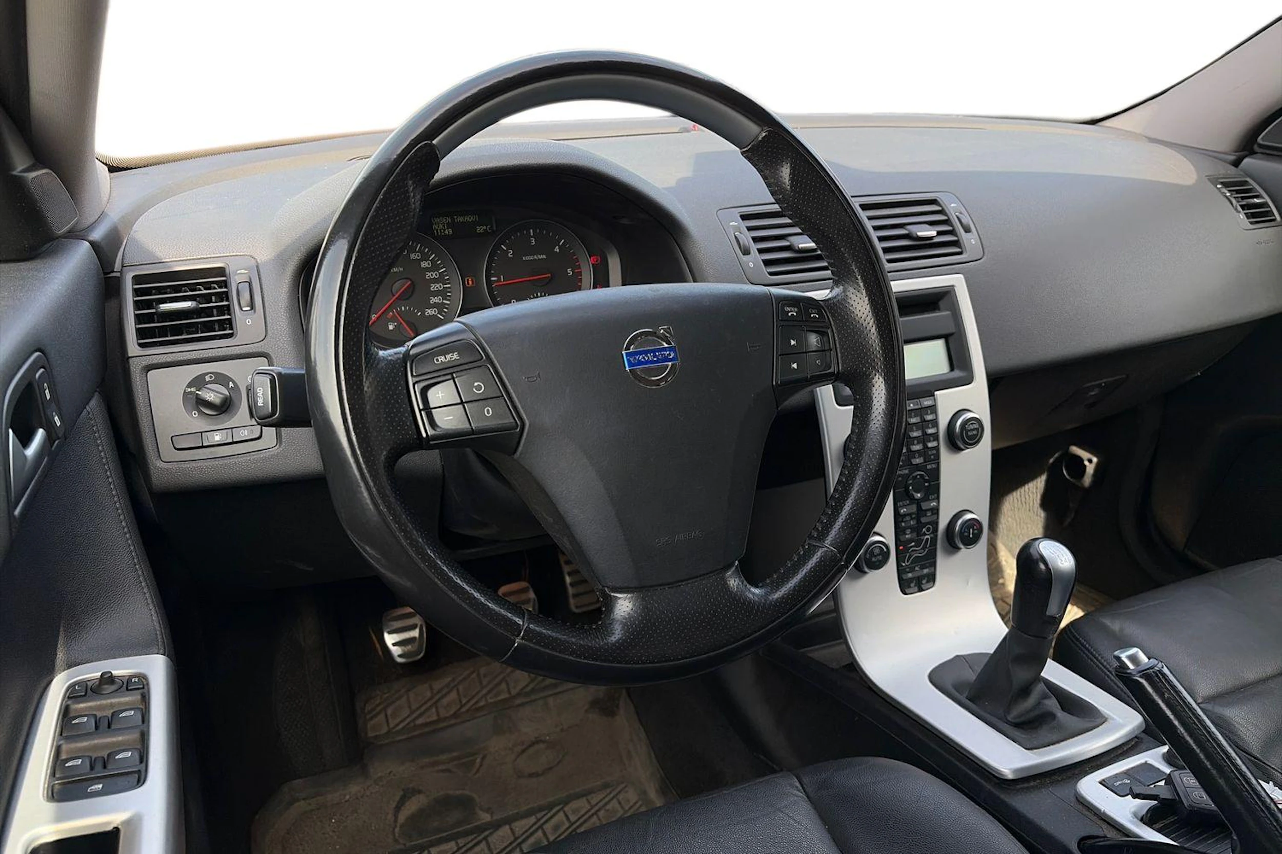 valkoinen Volvo V50 2012 kuva 3.