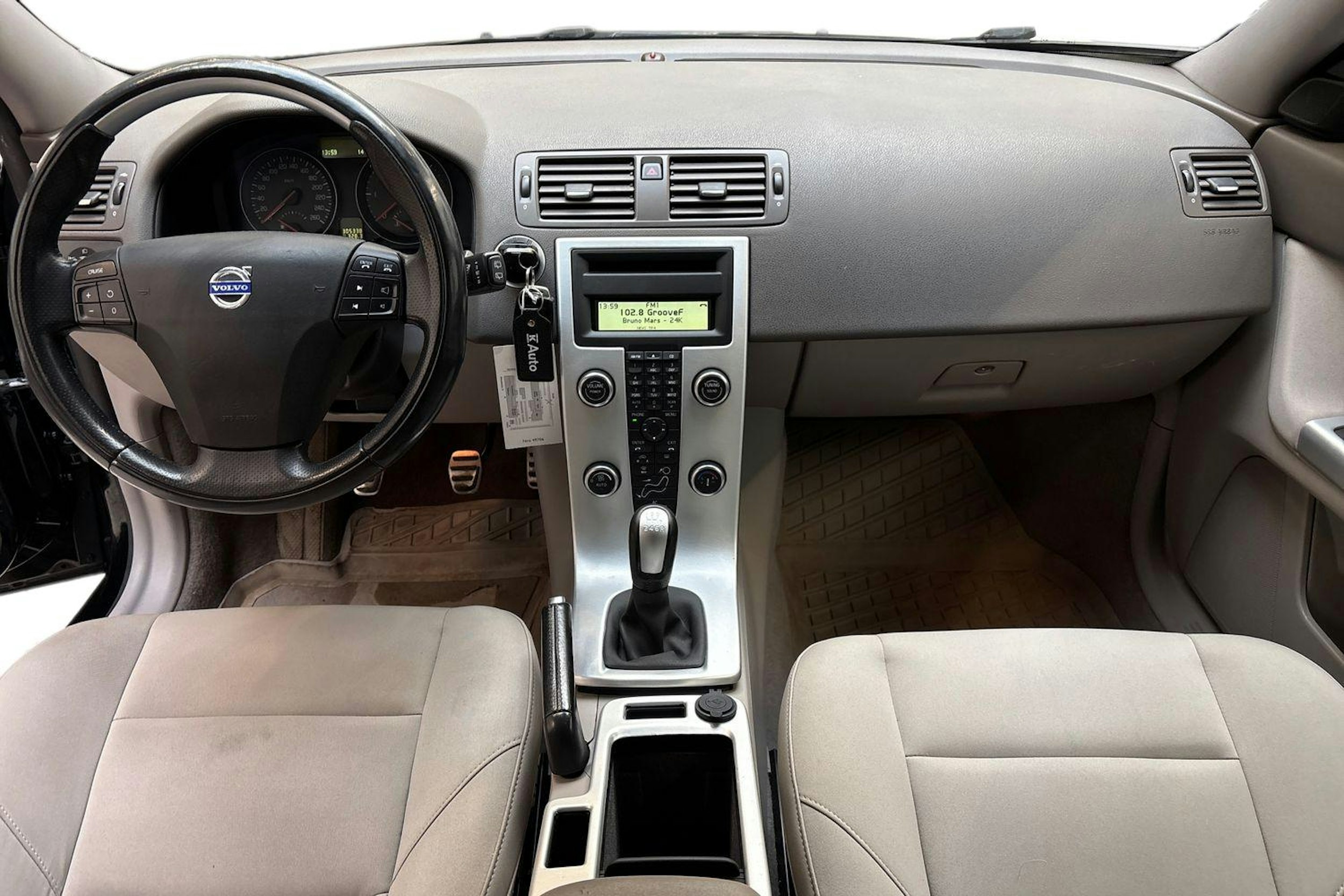 musta Volvo V50 2012 kuva 9.