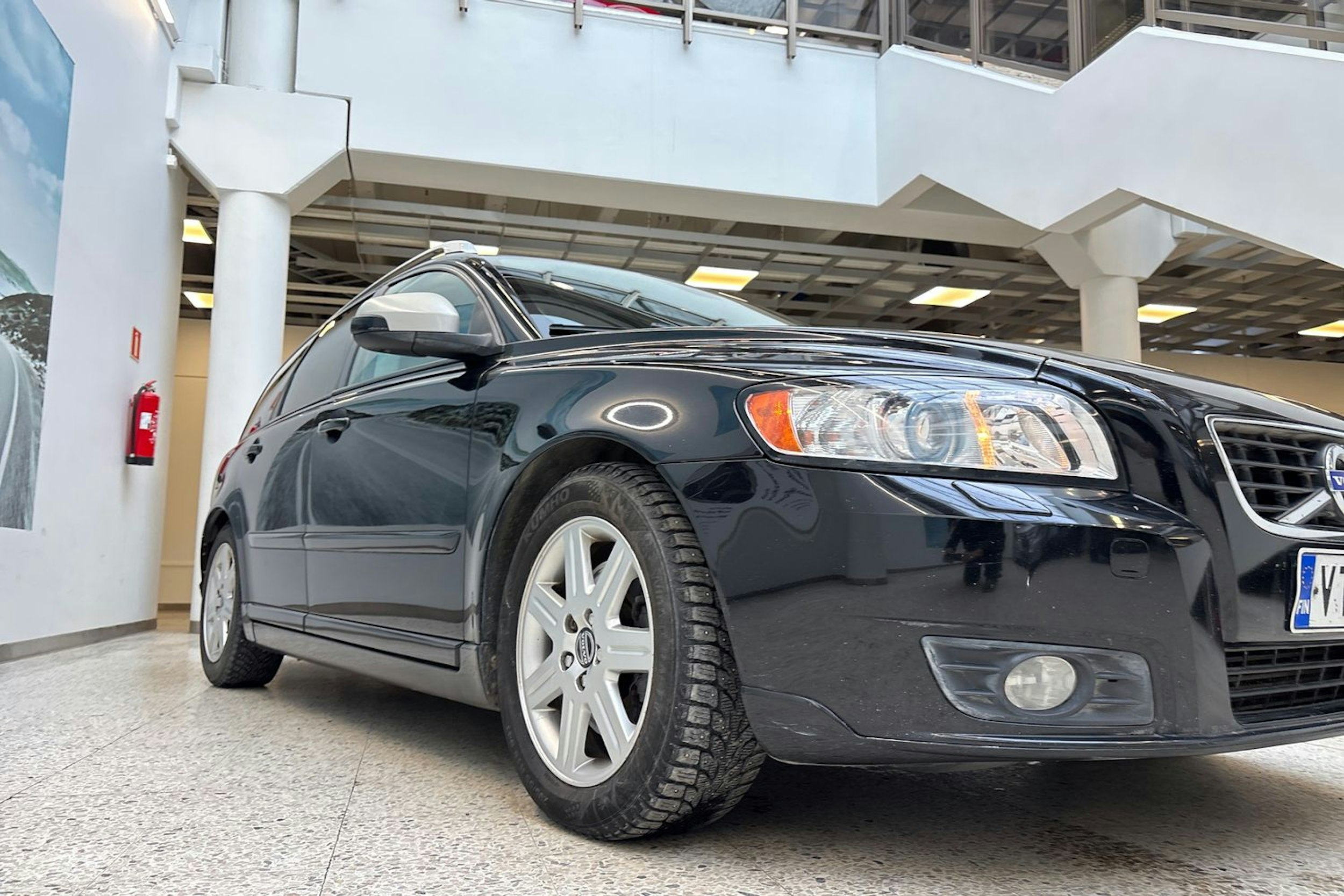 musta Volvo V50 2012 kuva 15.