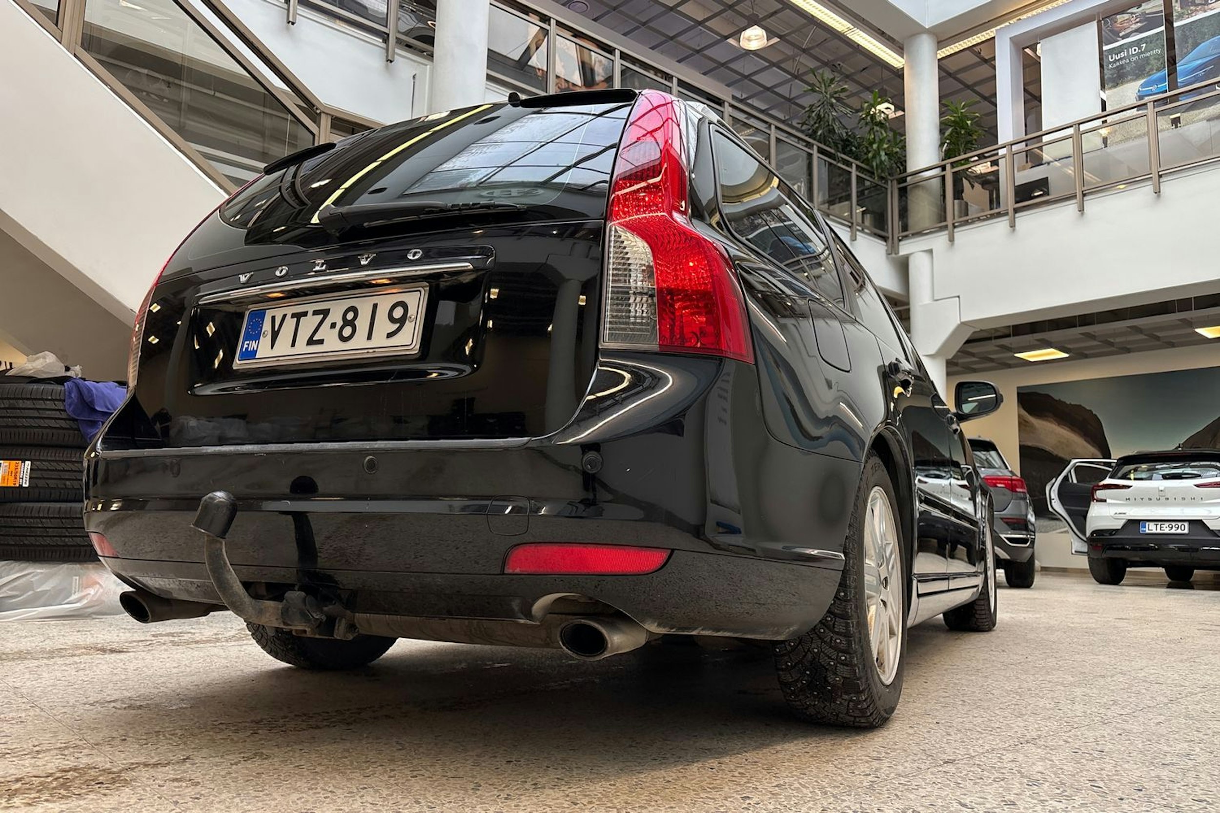 musta Volvo V50 2012 kuva 23.