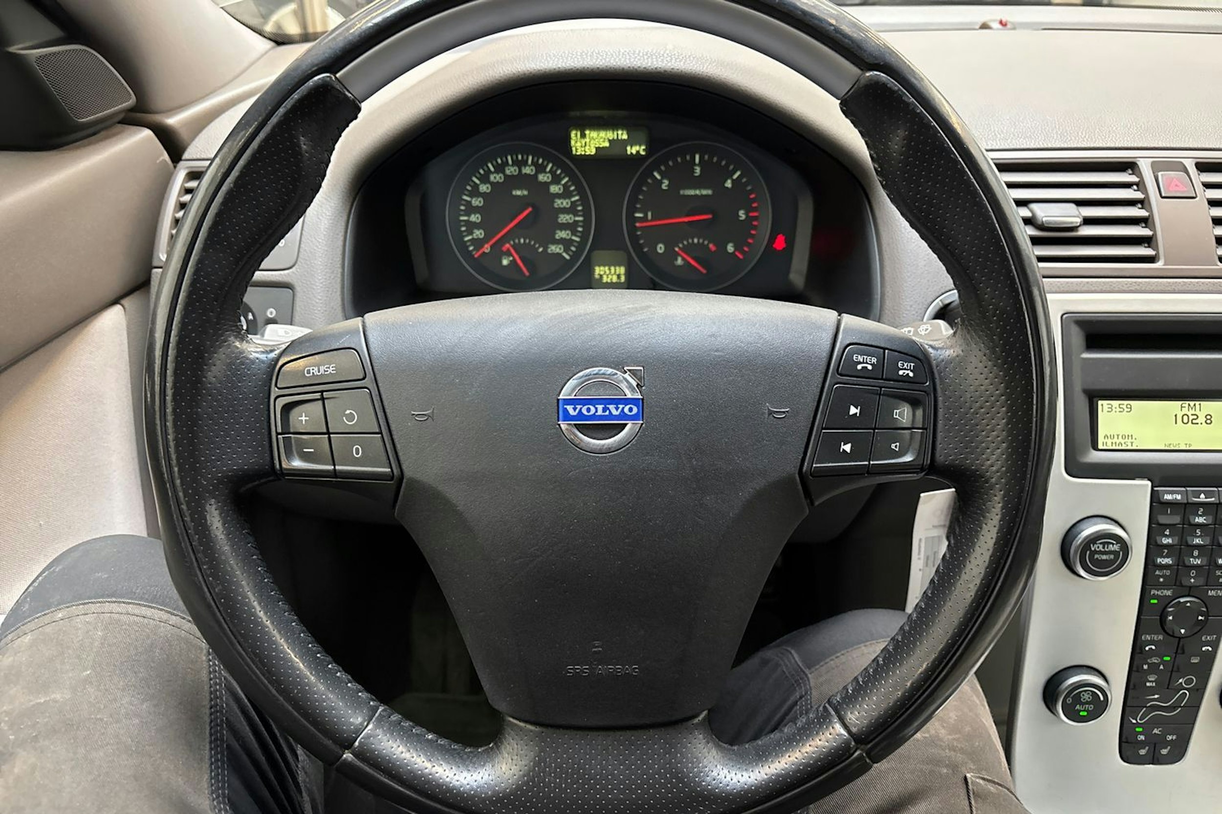 musta Volvo V50 2012 kuva 26.