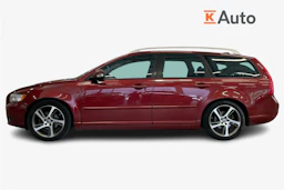 punainen Volvo V50 2012 kuva 5.