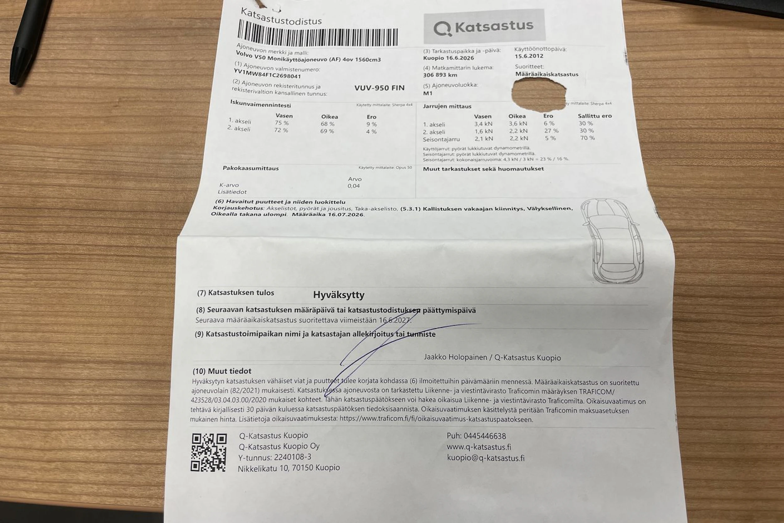 punainen Volvo V50 2012 kuva 23.
