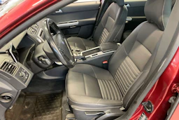 punainen Volvo V50 2012 kuva 29.
