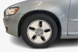 sininen Volvo V50 2012 kuva 9.