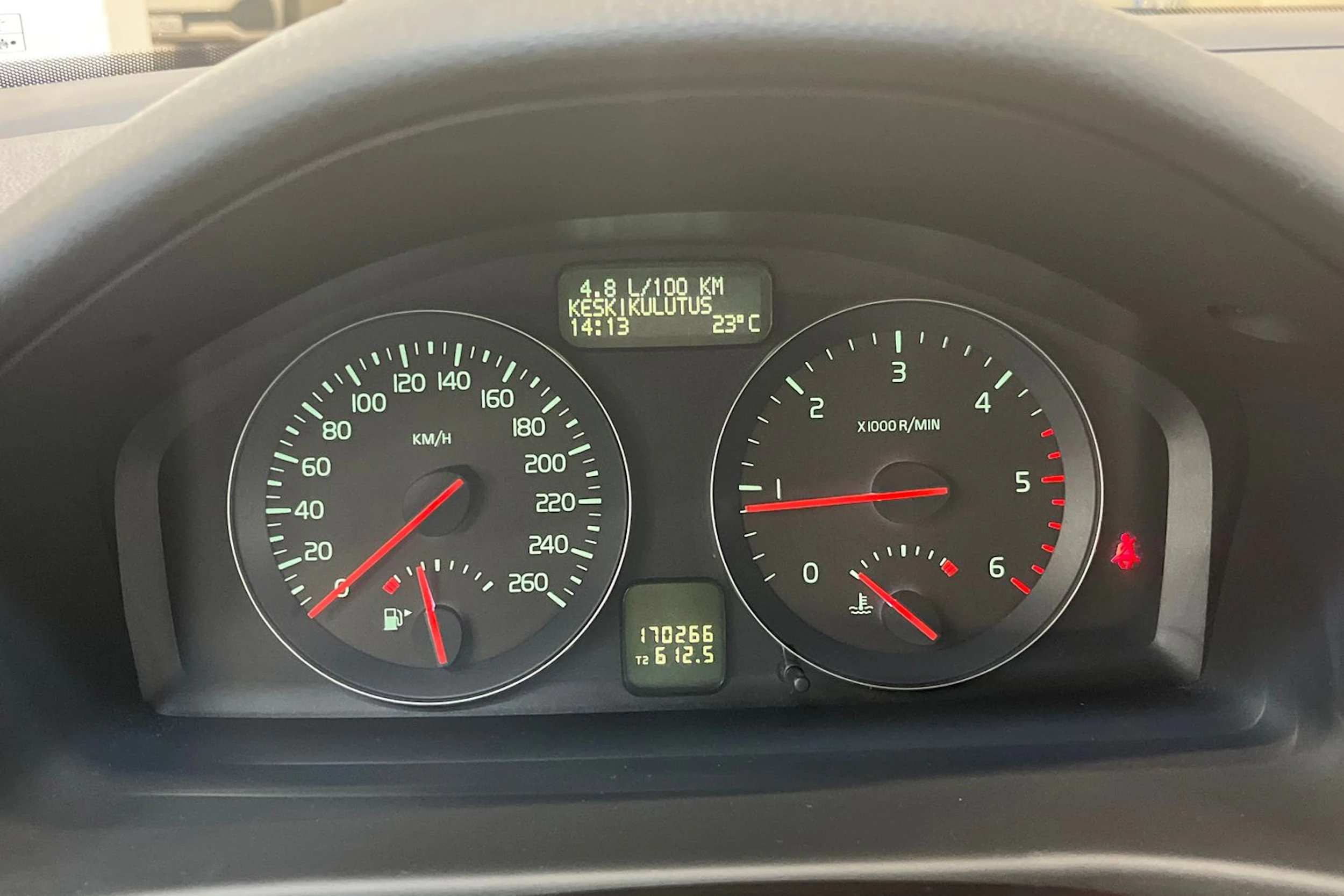 sininen Volvo V50 2012 kuva 11.