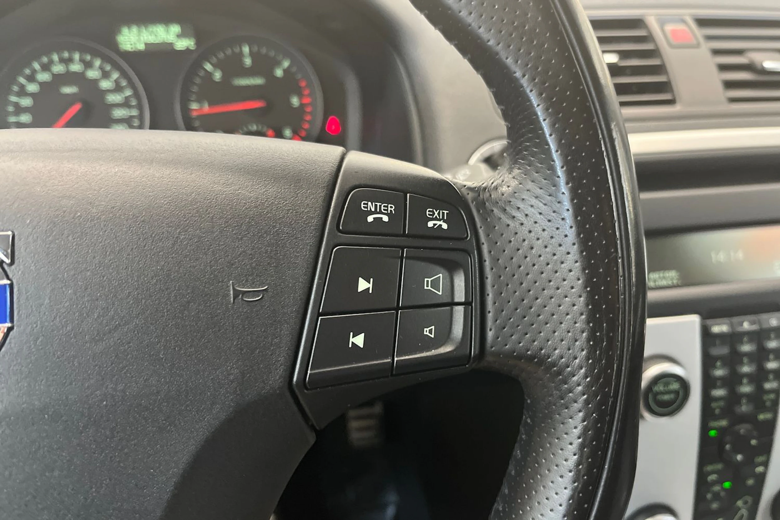 sininen Volvo V50 2012 kuva 14.