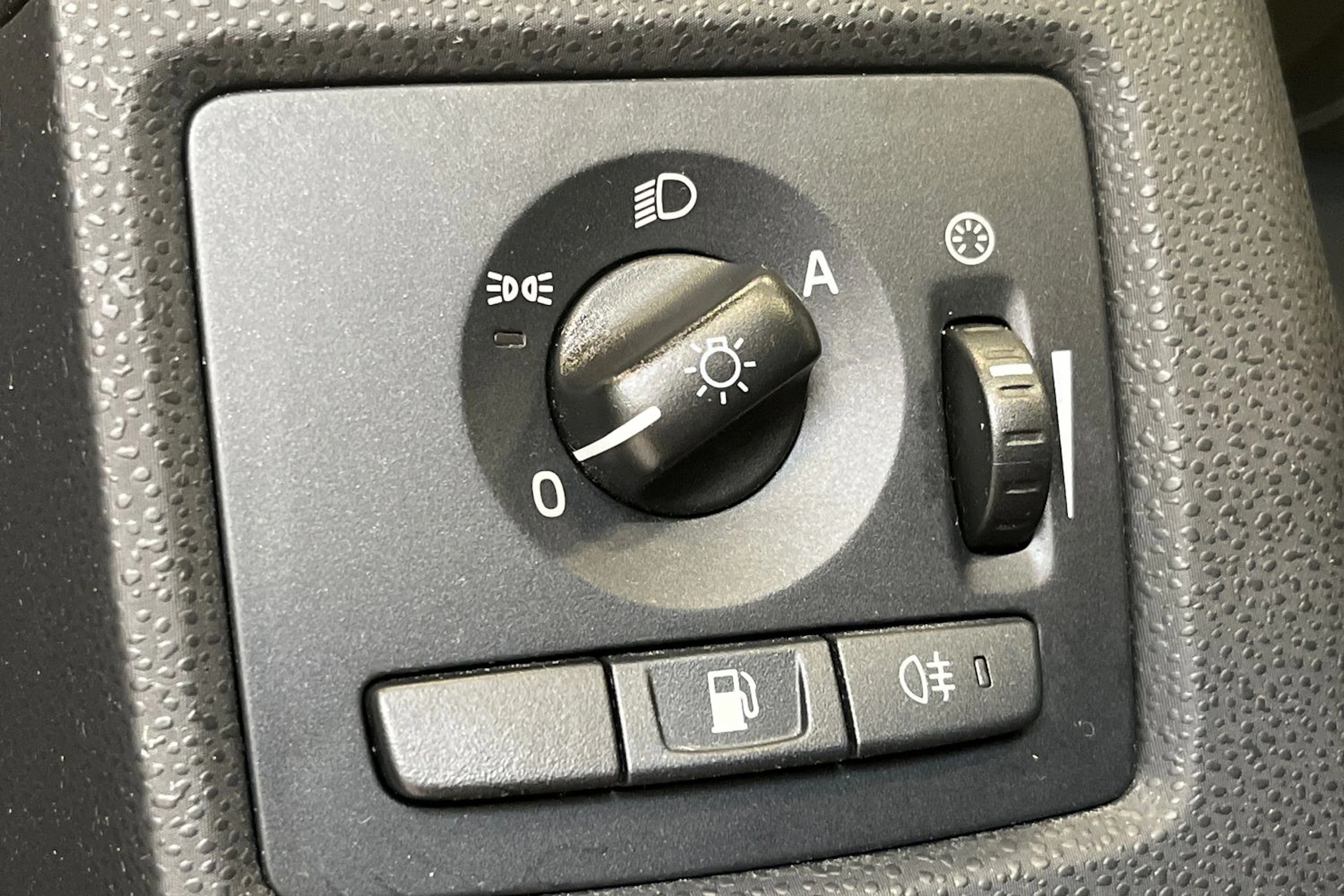 sininen Volvo V50 2012 kuva 15.