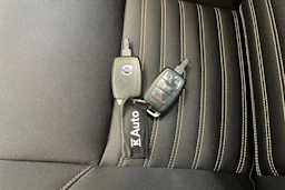 sininen Volvo V50 2012 kuva 16.