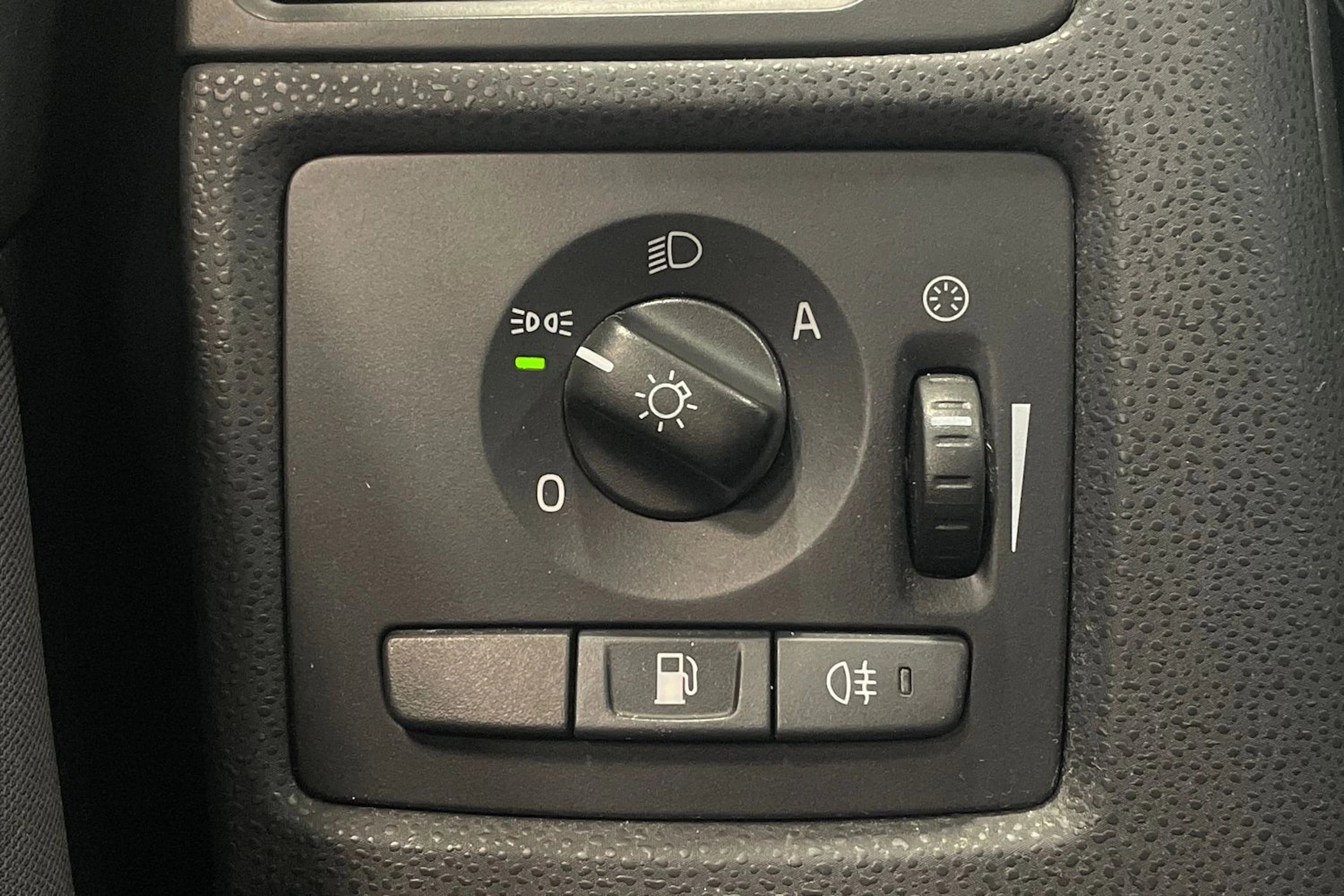 harmaa Volvo V50 2012 kuva 18.